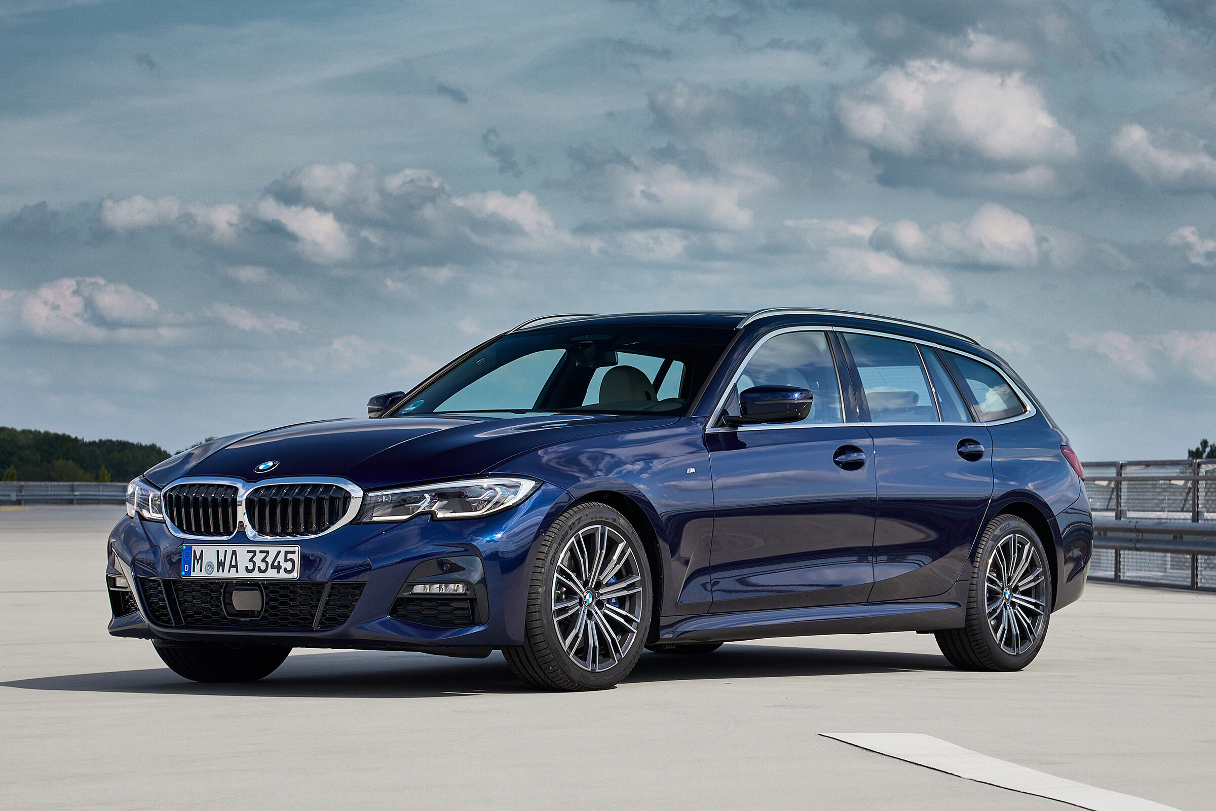 2.0 320E PHEV XDRIVE TOURING AUTOBMW