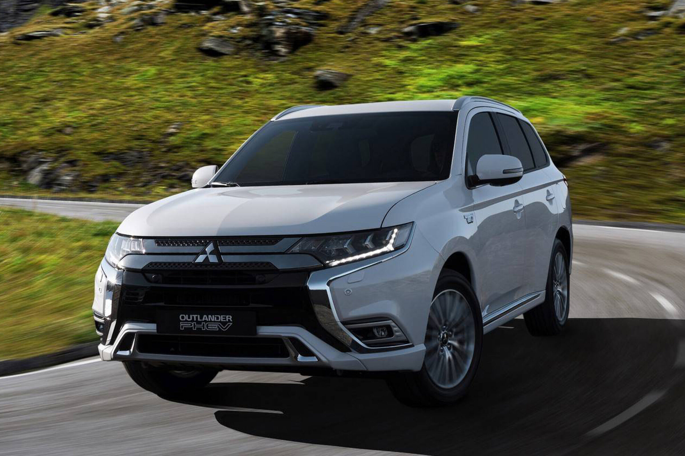 Outlander faceliftMitsubishi 