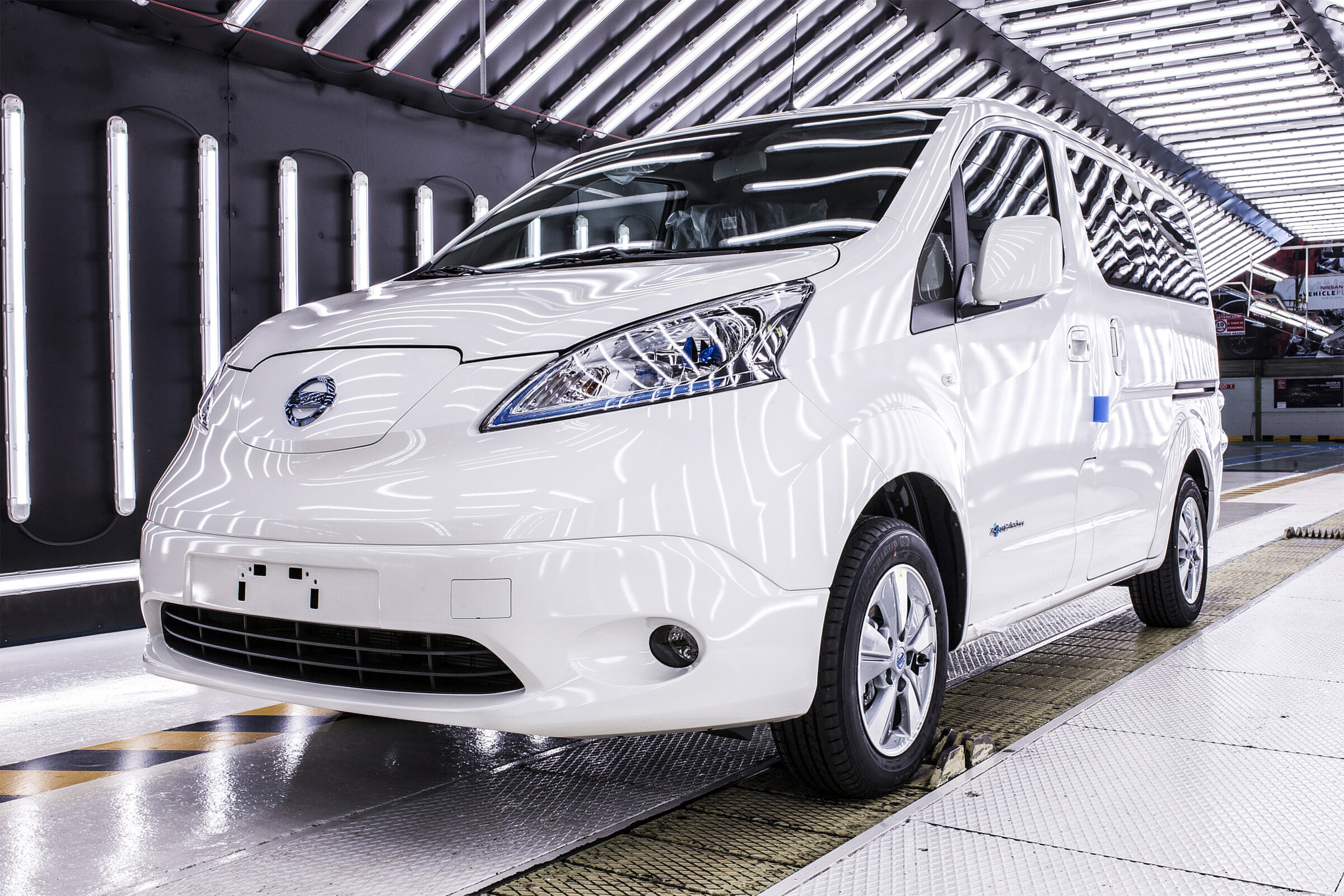 BEV 40KWH ACENTA AUTO 7 SEATNissan 