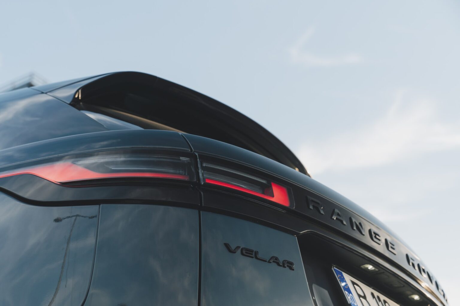 Test Drive: Range Rover Velar plug-in hybrid - Autocritica