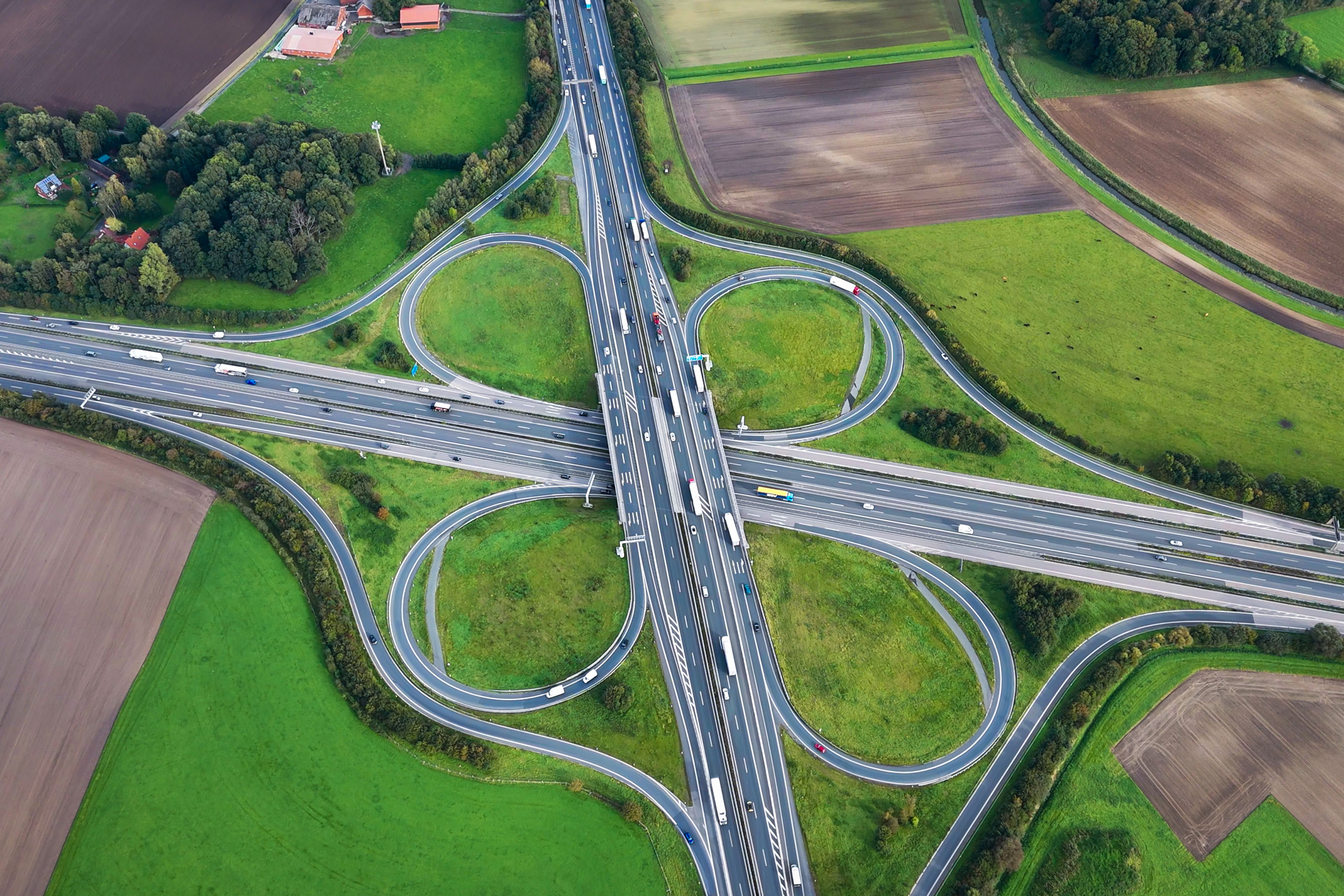 Piața auto în primele șapte luni ale anului creșteri moderate în