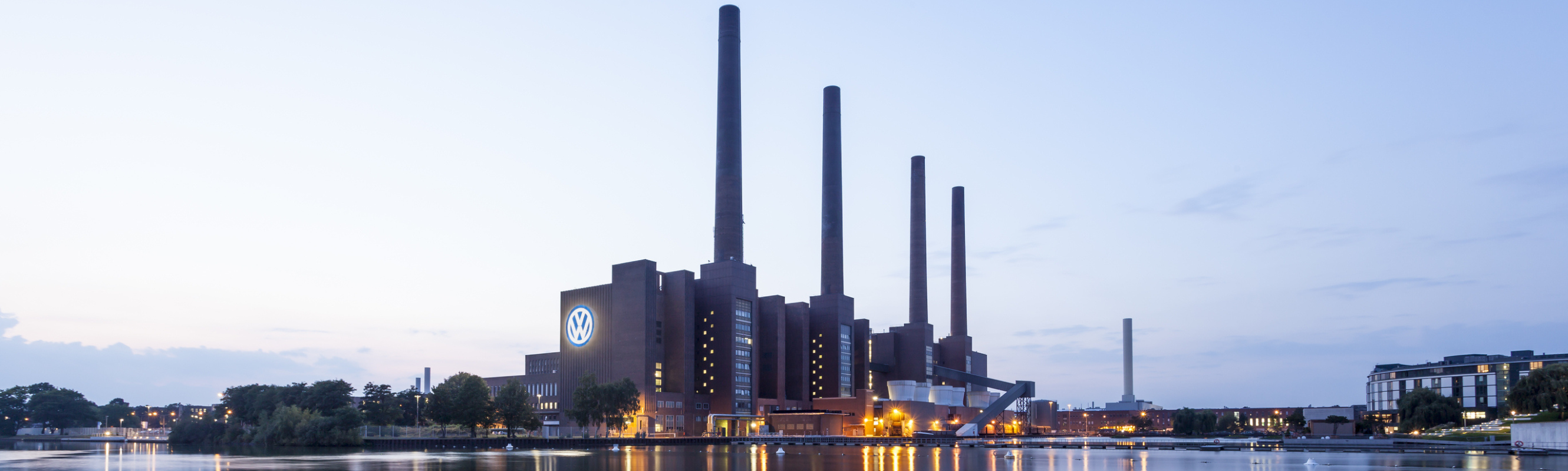 Acasă la Volkswagen: vizită în uzina din Wolfsburg