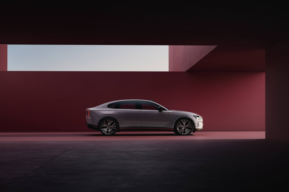 Noul Volvo ES90: câte un pic din toate