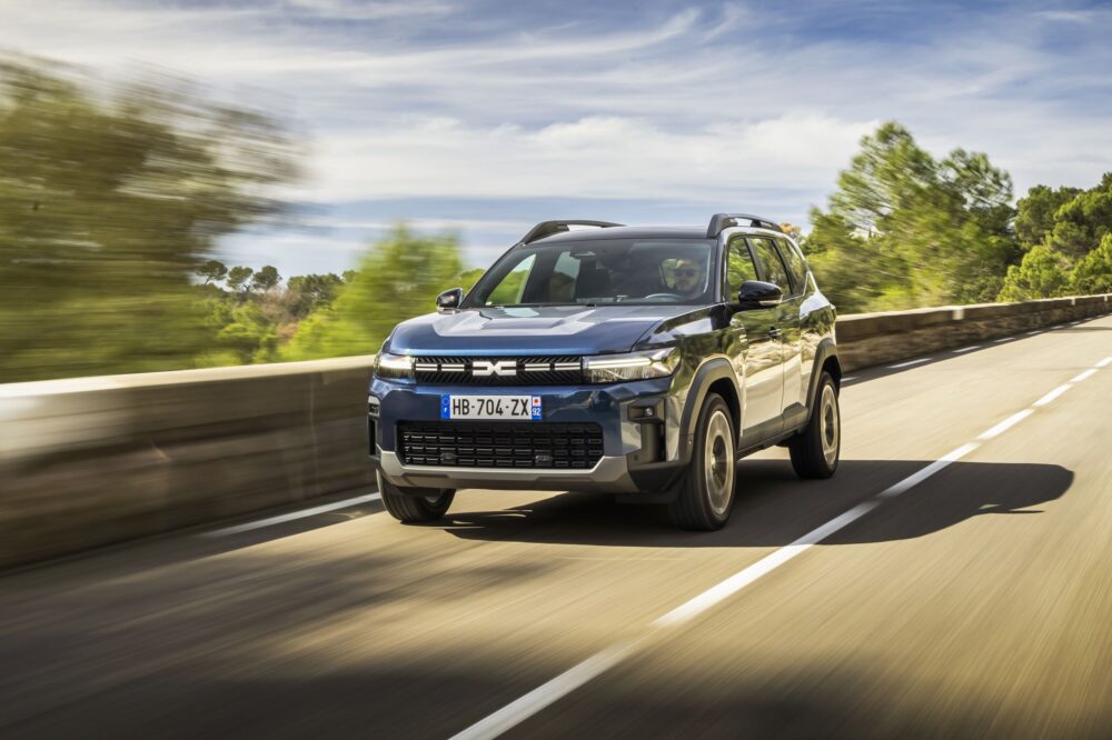 Dacia Bigster full-hybrid: Cutezătorul