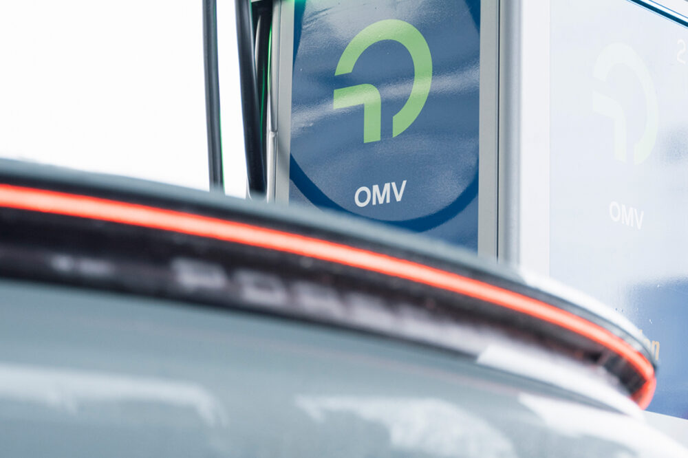 OMV: Energie premium pentru mașini, oameni și drumuri cu sens