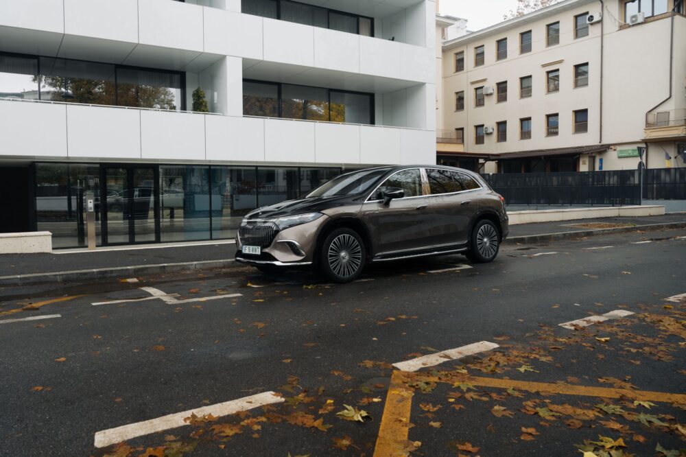 Test Drive Mercedes-Maybach EQS 680 SUV