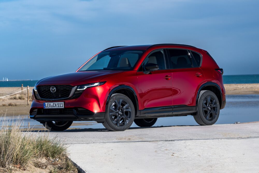 Test drive: Mazda CX-5 2.5 litri benzină mild-hybrid