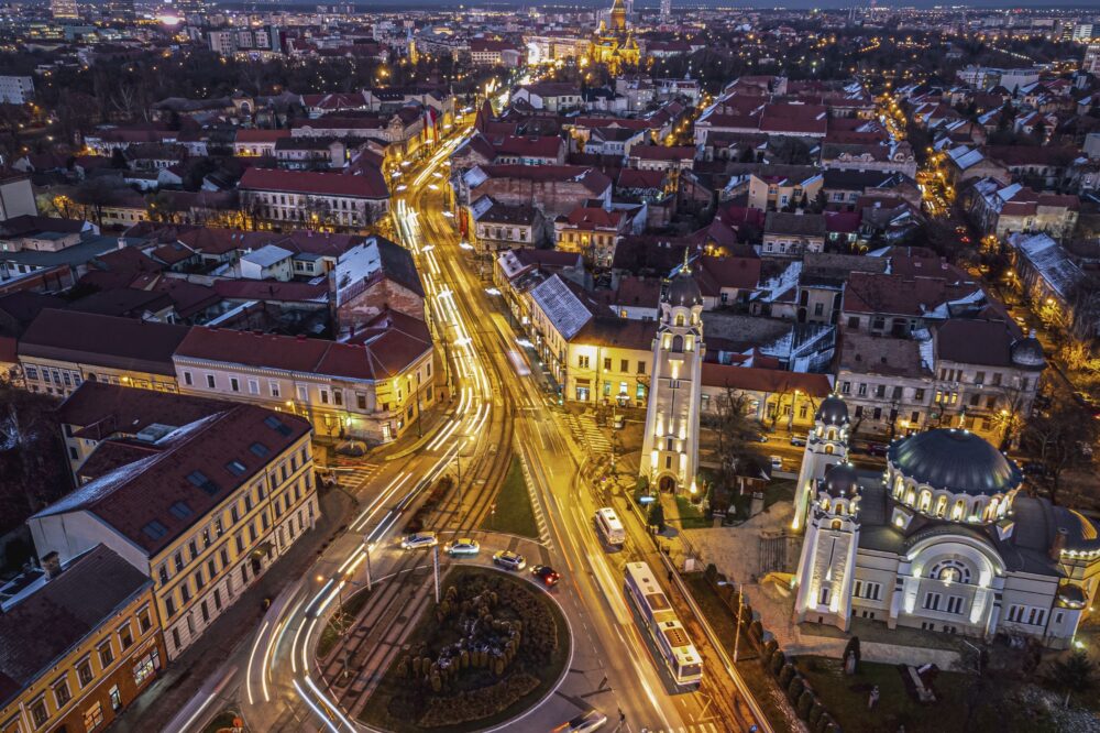 Piața auto din România în februarie 2026: înmatriculările de electrice au crescut cu 29%