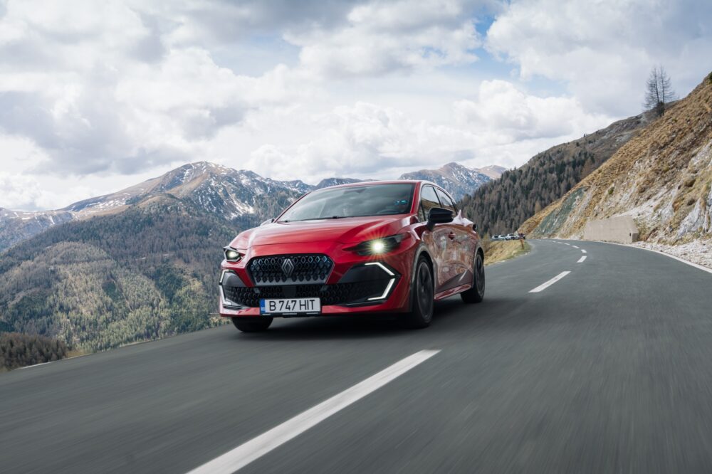 11 zile cu Renault Clio E-Tech 160: „Un Clio nou, dar gândit tot pentru suflete tinere”