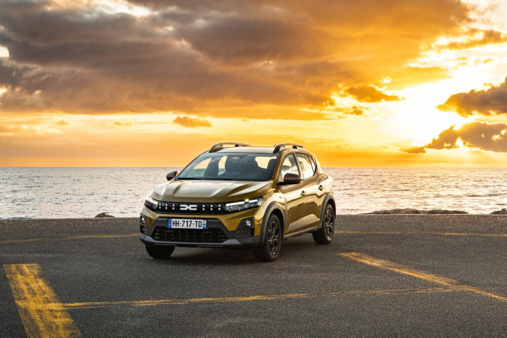 Piața auto din România în aprilie 2026: Cota de piață a mărcii Dacia s-a redus la 17%