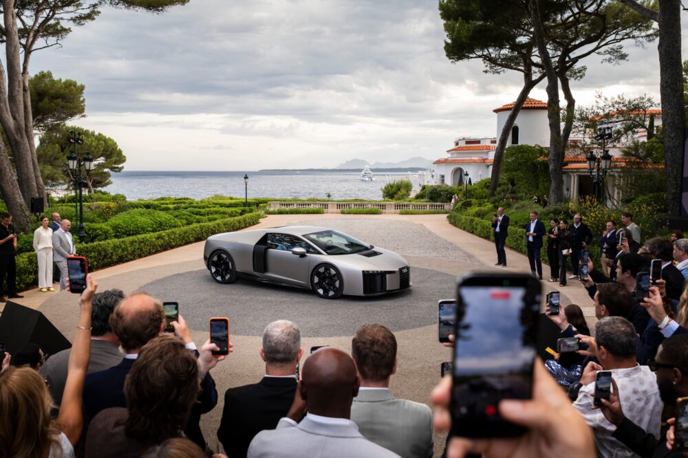 Noul supercar hibrid Audi Nuvolari: în amintirea lui Tazio