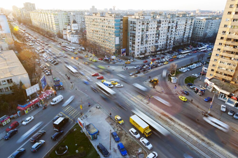 Studiu despre comportamentul șoferilor în trafic: știm regulile, dar nu prea le respectăm