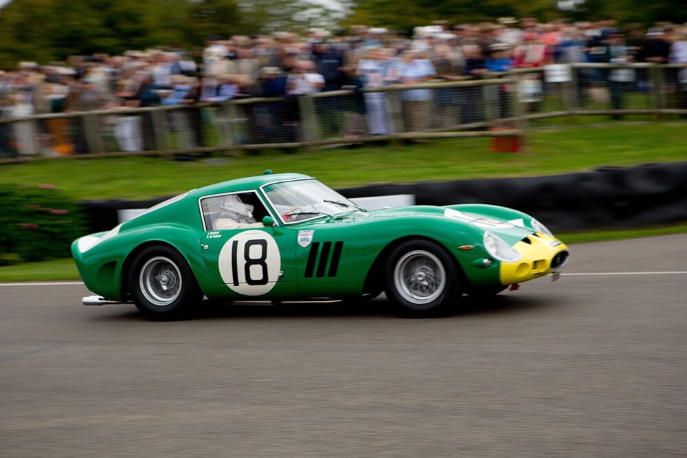 Povestea lui Dan Mărgulieș: singurul român care a pilotat și a deținut un Ferrari 250 GTO