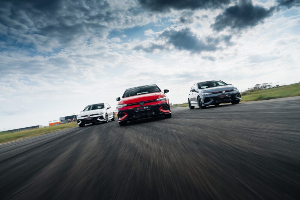 Aniversare pe circuit: 50 de ani de Volkswagen Golf GTI în jumătate de zi