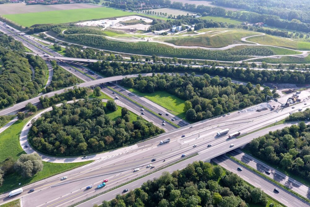 Piața auto din Europa în iulie 2026: înmatriculările de electrice au crescut cu 51%
