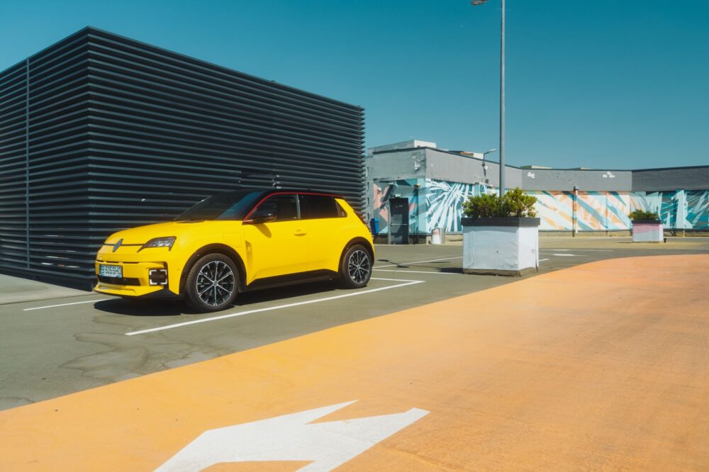 Viața cu o electrică: impresii după un an cu Renault 5 E-Tech Electric