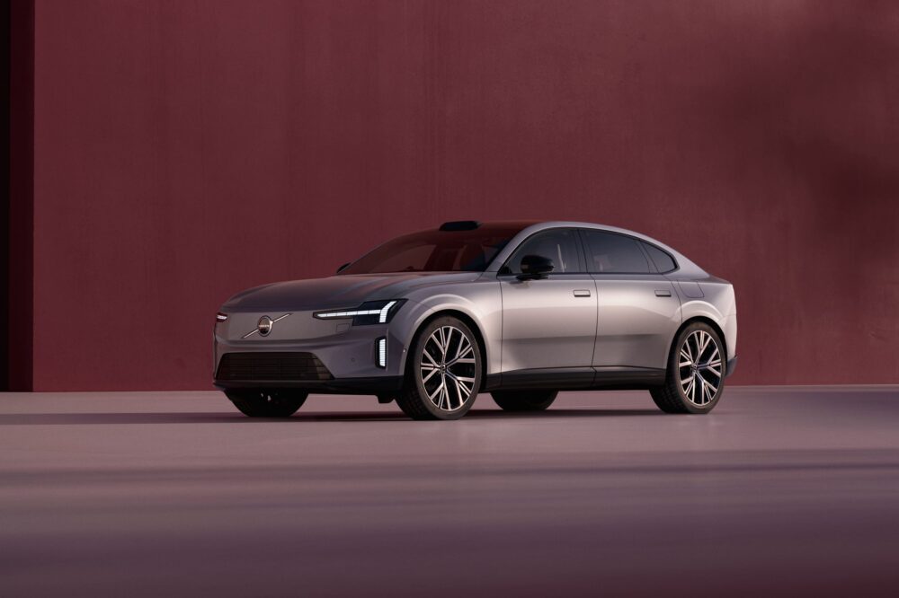 Volvo ES90: Serenitate